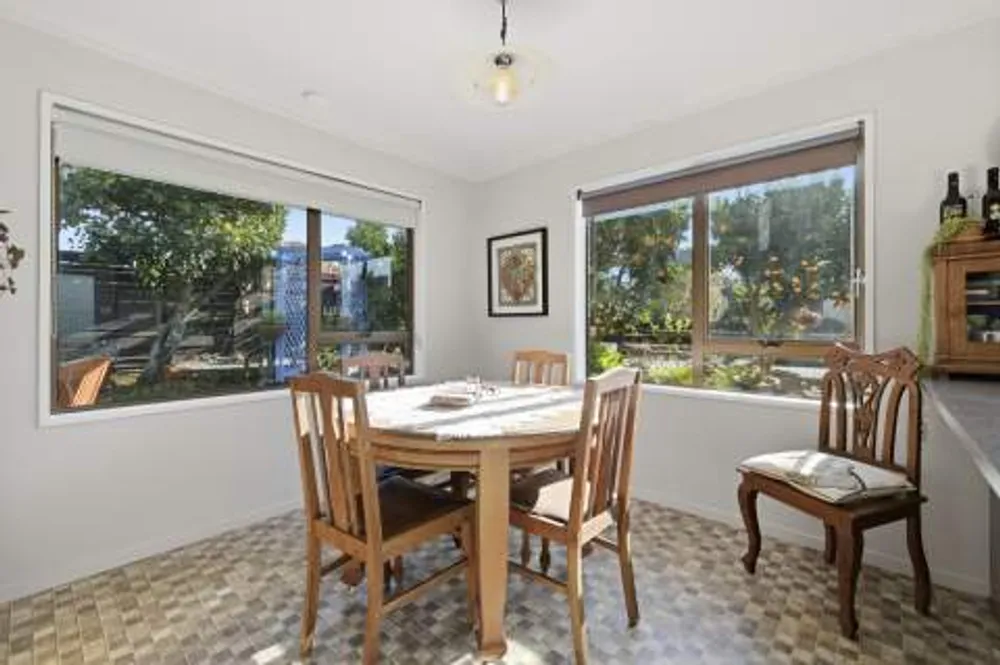 Photos of 95B Levers Road