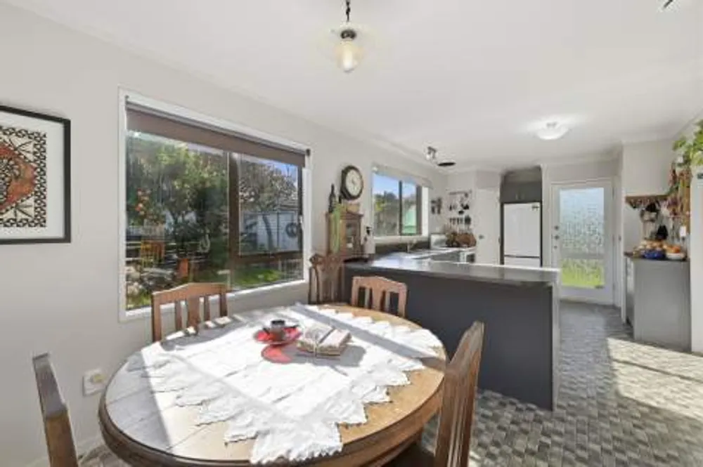 Photos of 95B Levers Road