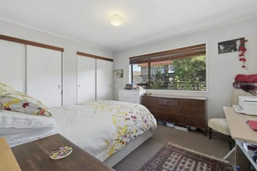 Photos of 95B Levers Road