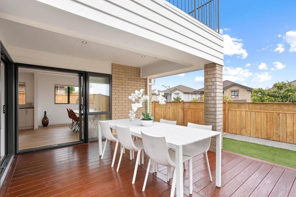 Photos of 4 Singleton Avenue