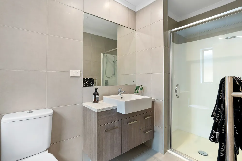 Photos of 4 Singleton Avenue