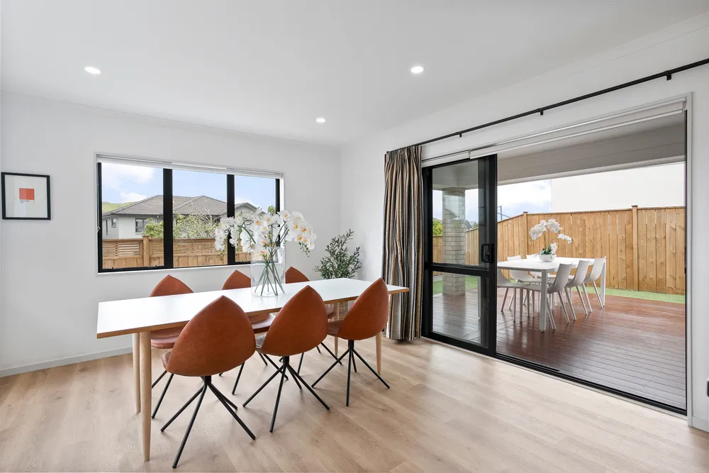 Photos of 4 Singleton Avenue