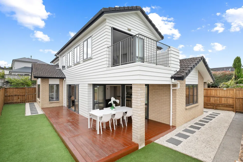 Photos of 4 Singleton Avenue