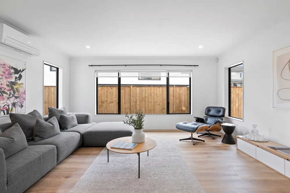 Photos of 4 Singleton Avenue