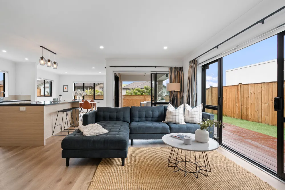 Photos of 4 Singleton Avenue