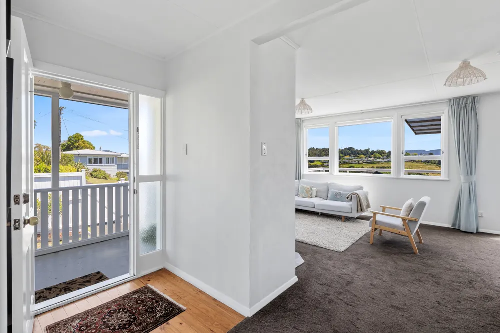 Photos of 15 Palmer Street