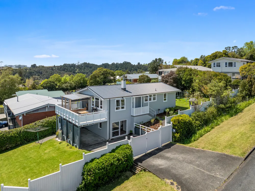 Photos of 15 Palmer Street