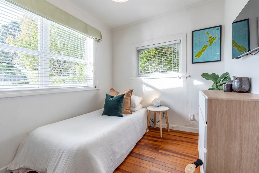 Photos of 42 Third Avenue