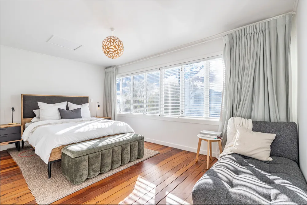 Photos of 42 Third Avenue