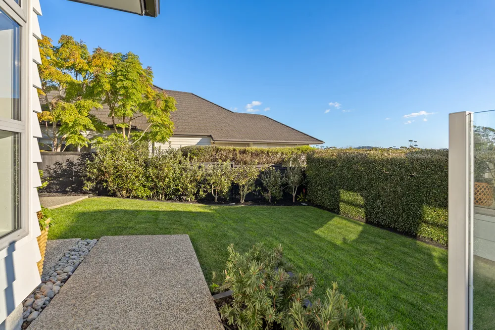 Photos of 12 Arbors Track