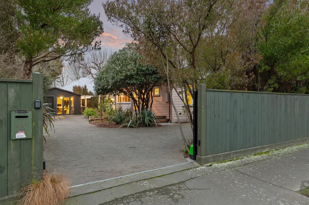 Photos of 95 Opawa Road