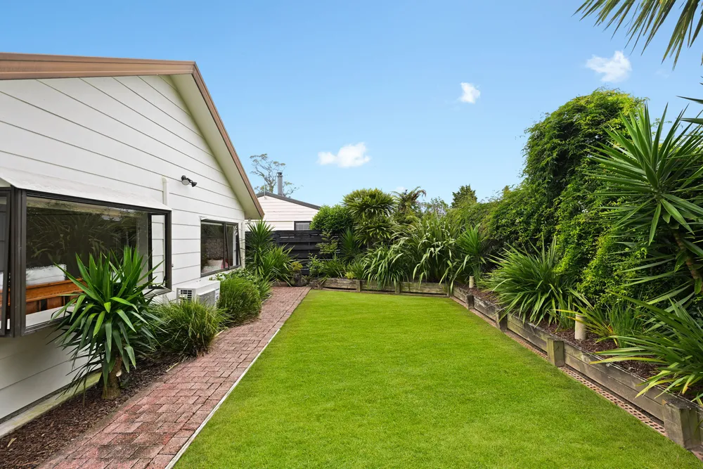 Photos of 9 Masons Avenue