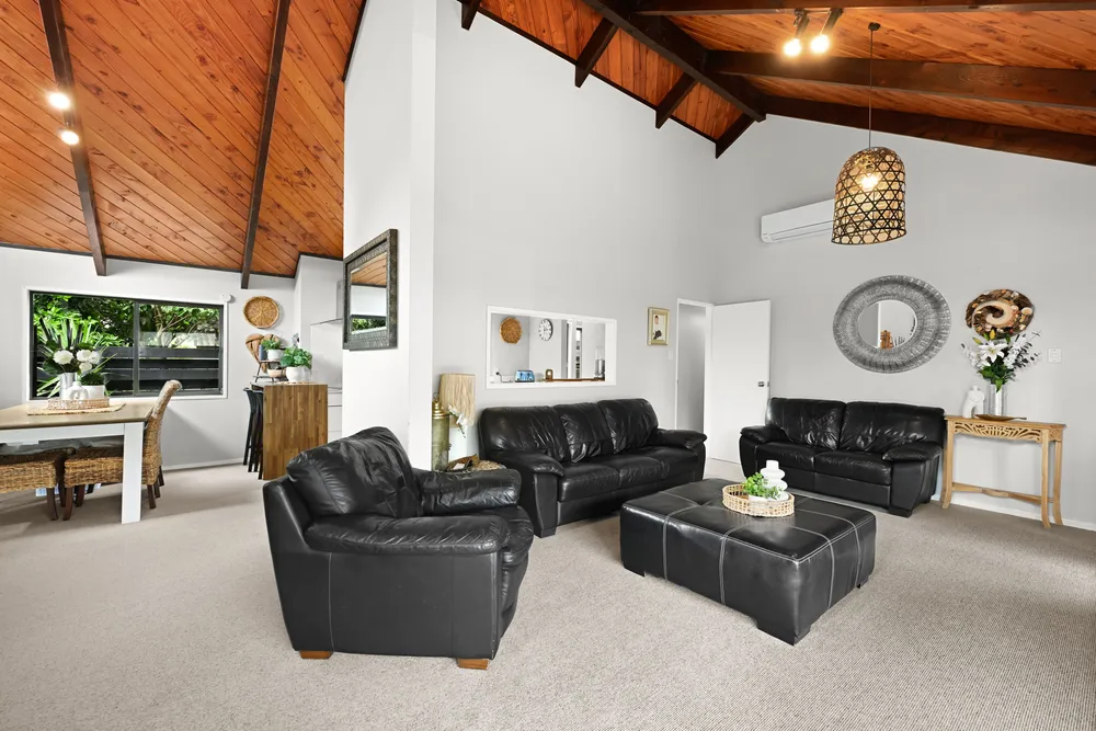 Photos of 9 Masons Avenue