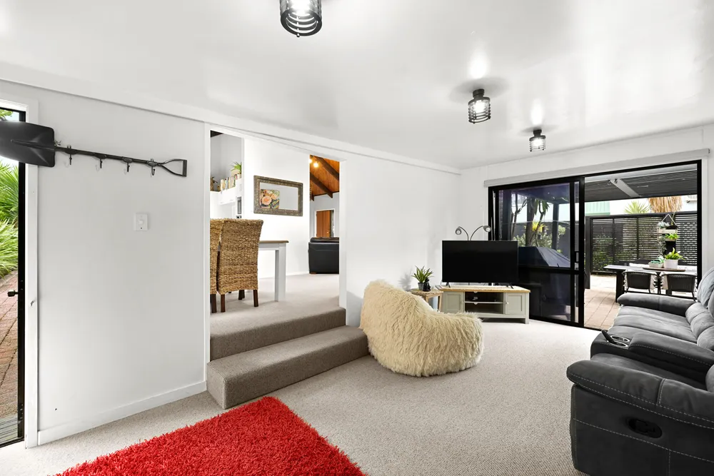 Photos of 9 Masons Avenue