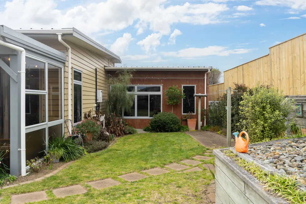 Photos of 8 Warren Street