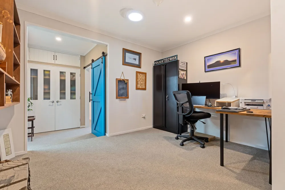 Photos of 8 Warren Street