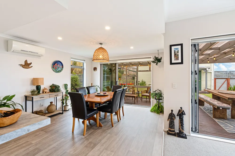 Photos of 8 Warren Street