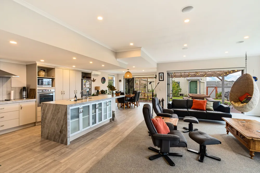 Photos of 8 Warren Street