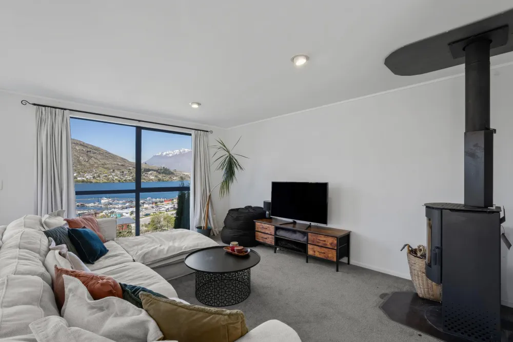 Photos of 8B Cresta Lane
