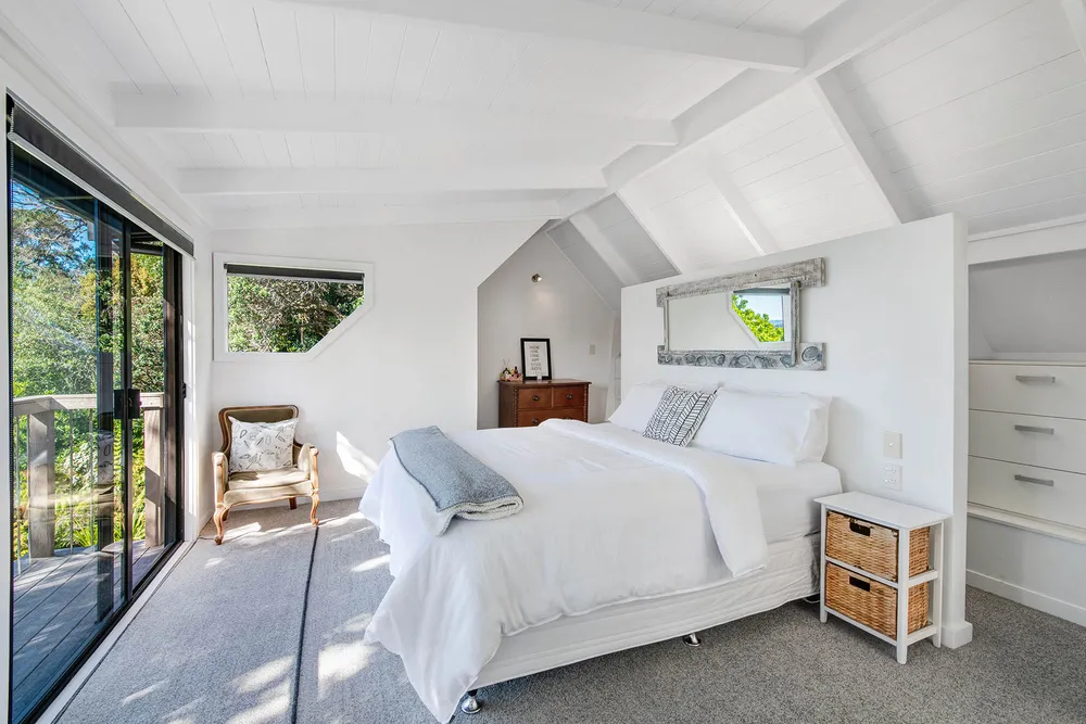Photos of 43a Gerontius Lane