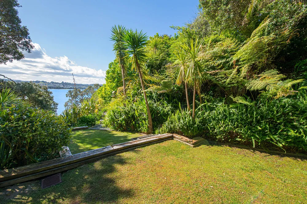 Photos of 43a Gerontius Lane