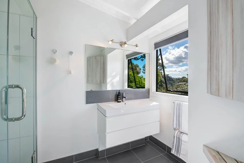 Photos of 43a Gerontius Lane