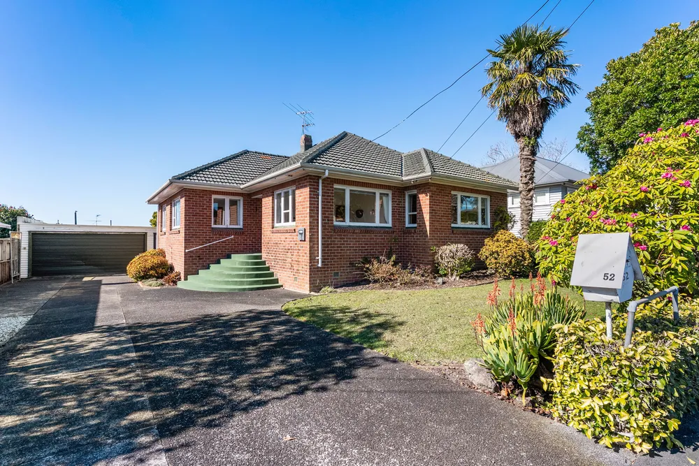 Photos of 52 Bollard Avenue