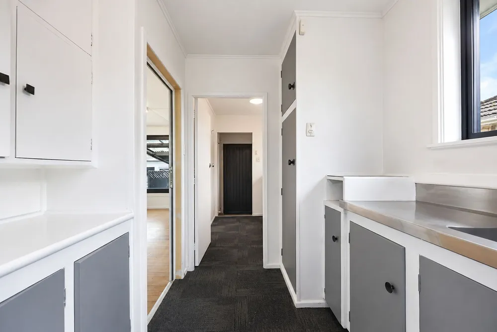 Photos of 933A Cameron Road