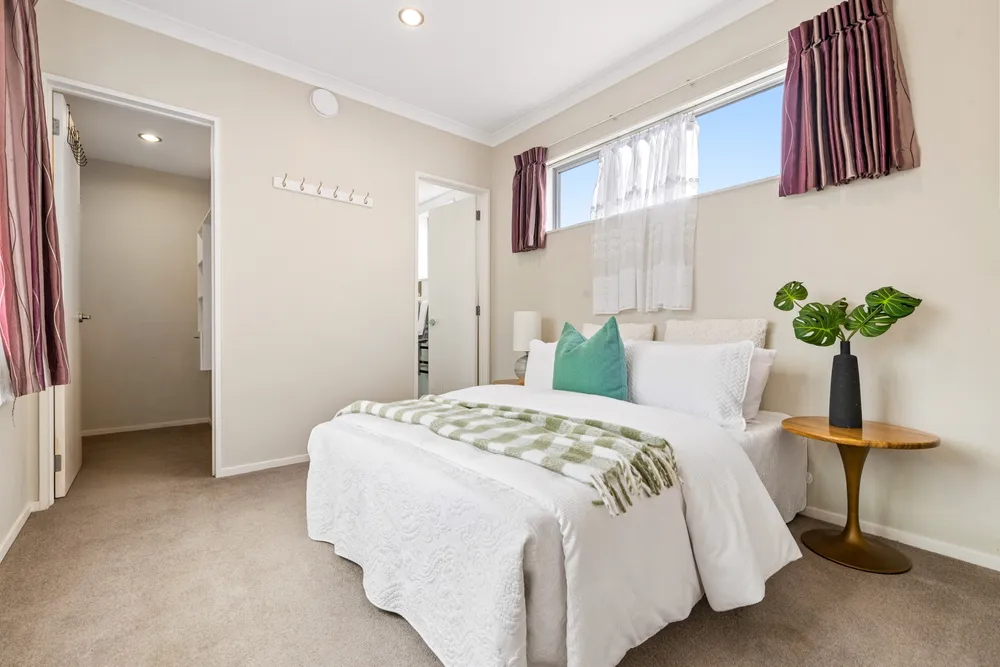 Photos of 4 Sunglade Grove