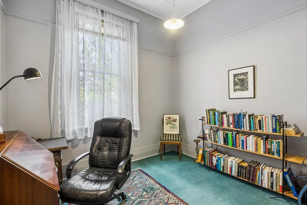 Photos of 4 Willowbank