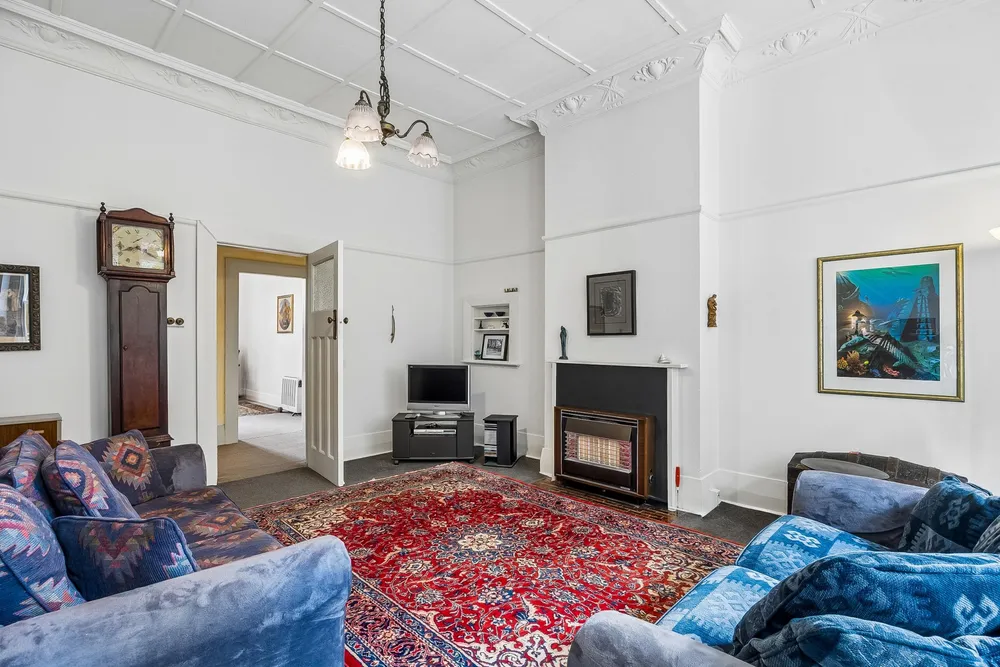 Photos of 4 Willowbank