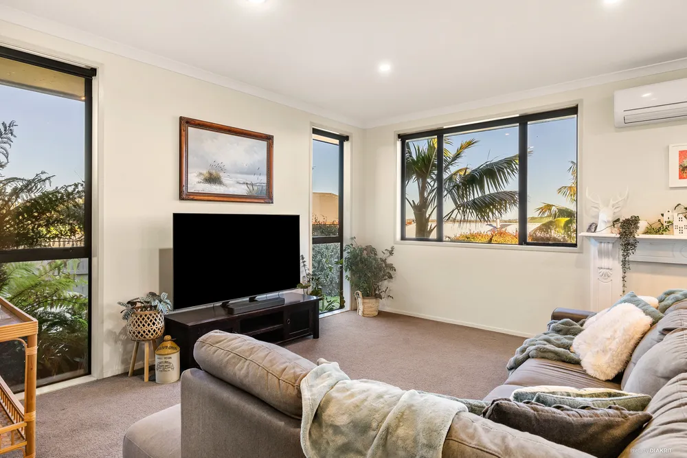 Photos of 5 Basin Place