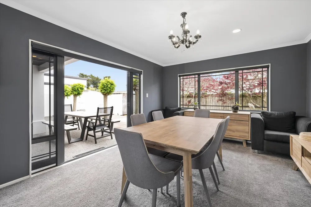 Photos of 76 Palm Beach Boulevard