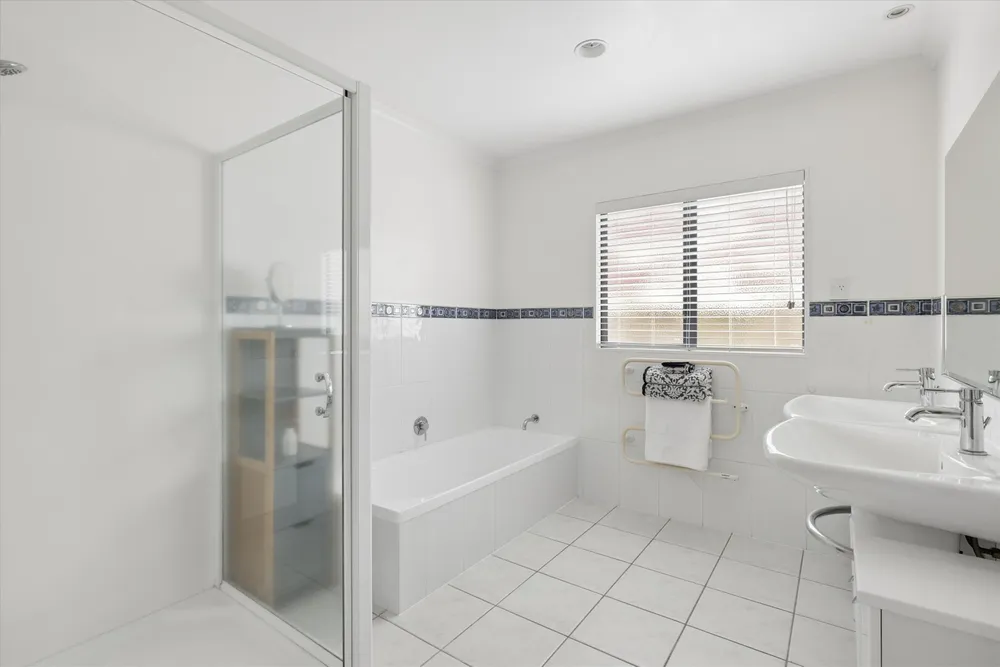 Photos of 76 Palm Beach Boulevard