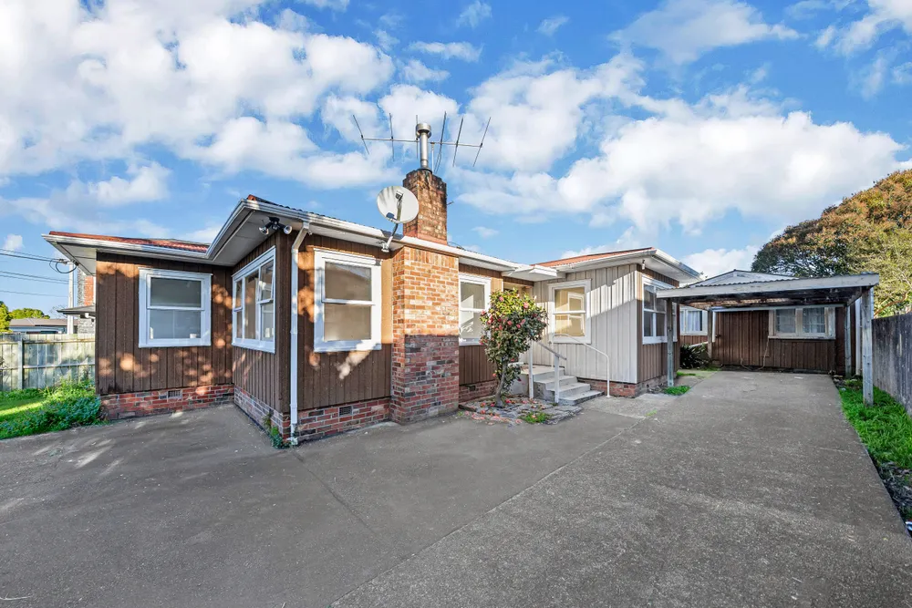 Photos of 64 Hallberry Road