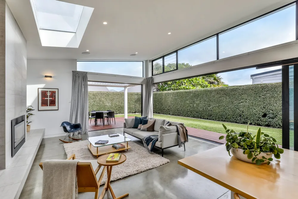 Photos of 48 Murdoch Road