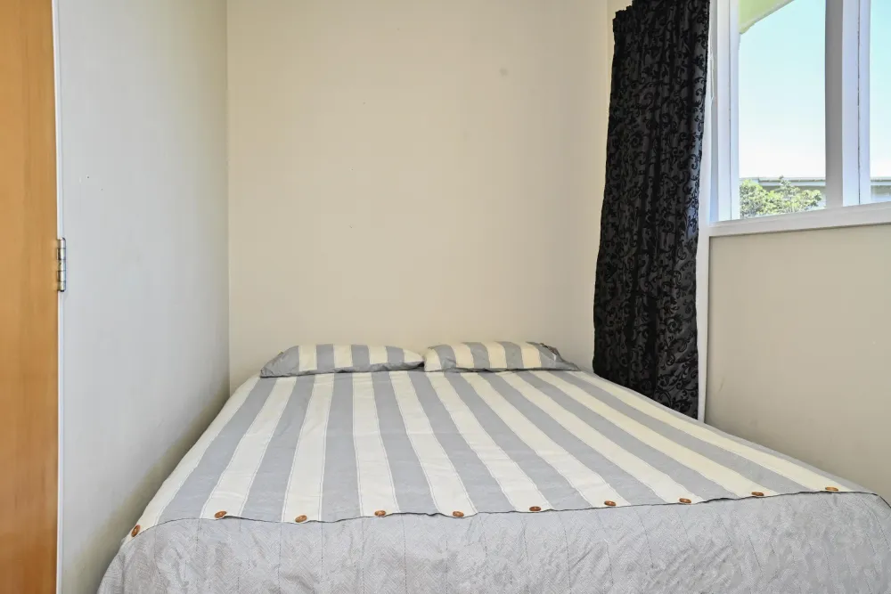 Photos of 18 Lochiel Street