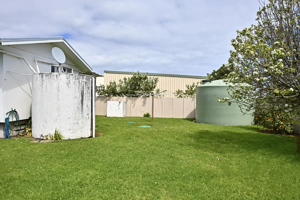 Photos of 18 Lochiel Street