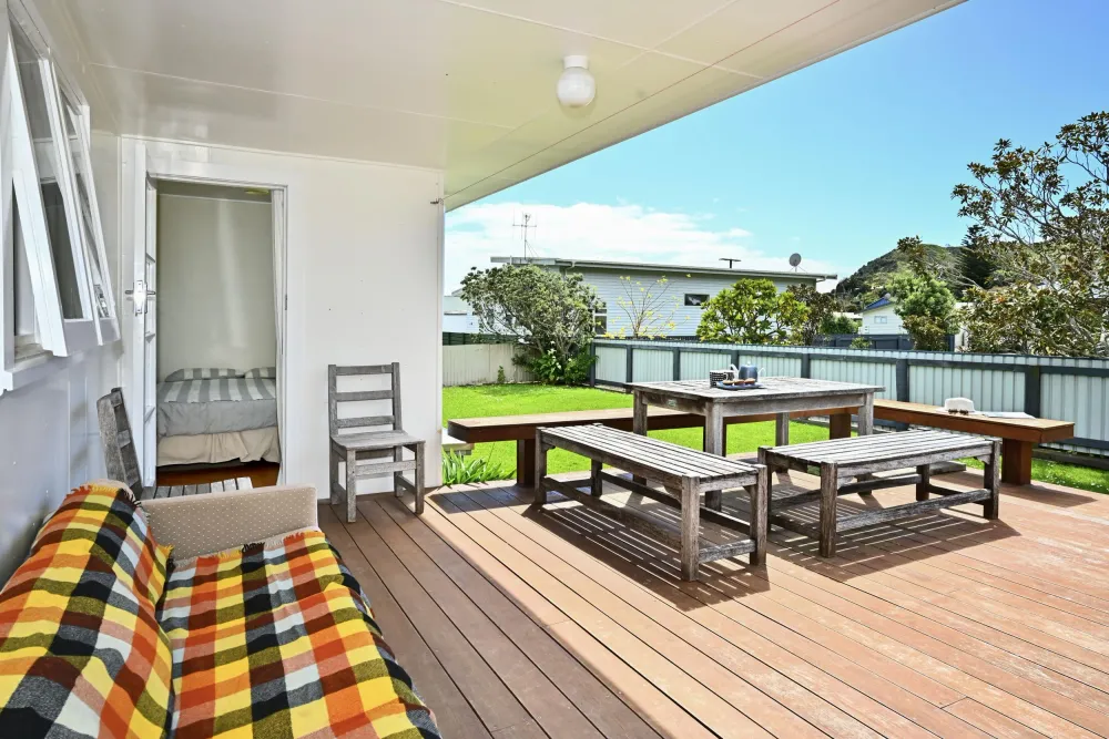 Photos of 18 Lochiel Street