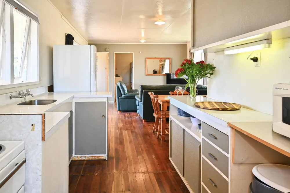 Photos of 18 Lochiel Street