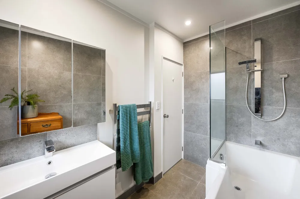Photos of 2/5 Witheford Drive