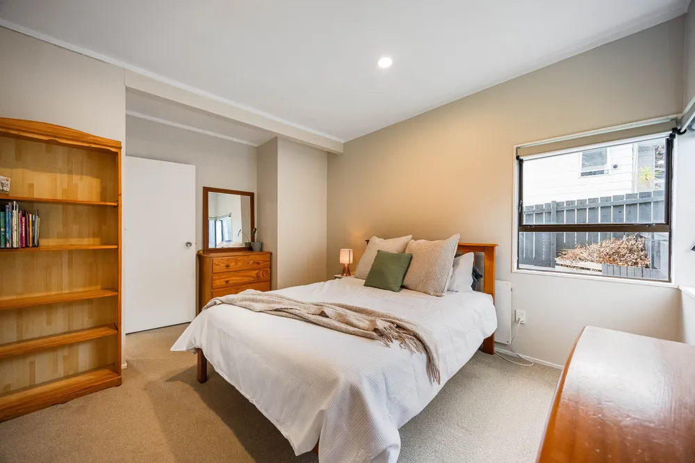 Photos of 2/5 Witheford Drive