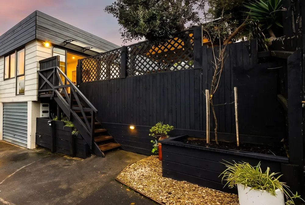 Photos of 2/5 Witheford Drive