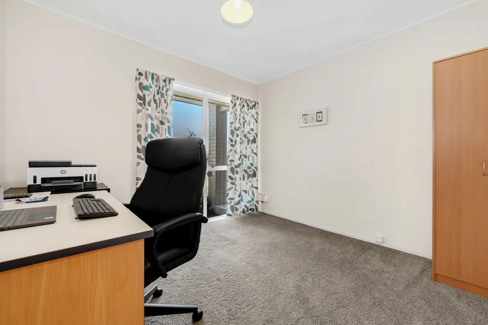 Photos of 12 Woodgers Way