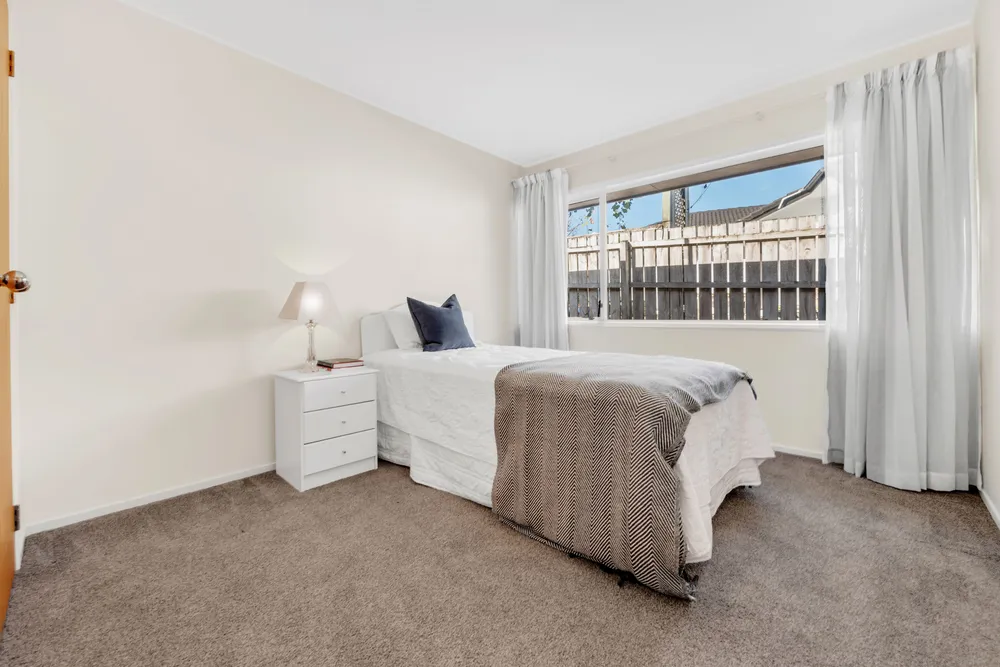 Photos of 12 Woodgers Way