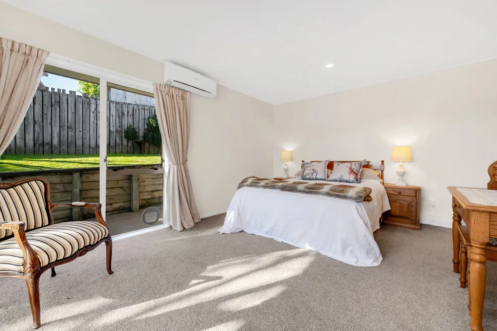 Photos of 12 Woodgers Way
