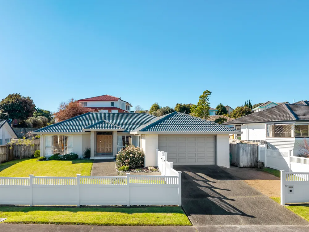 Photos of 12 Woodgers Way