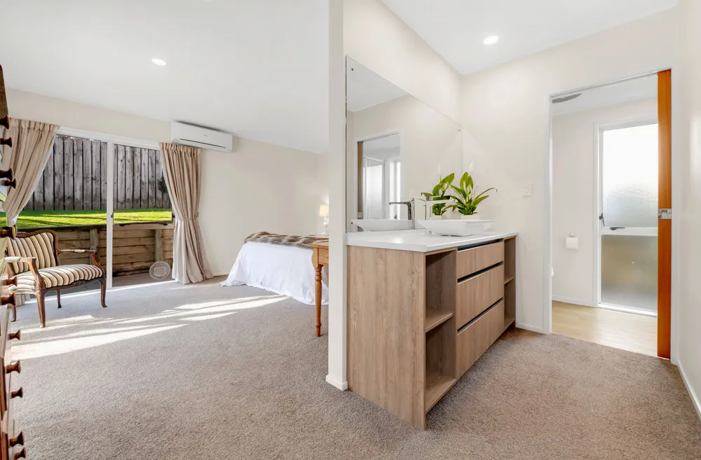 Photos of 12 Woodgers Way
