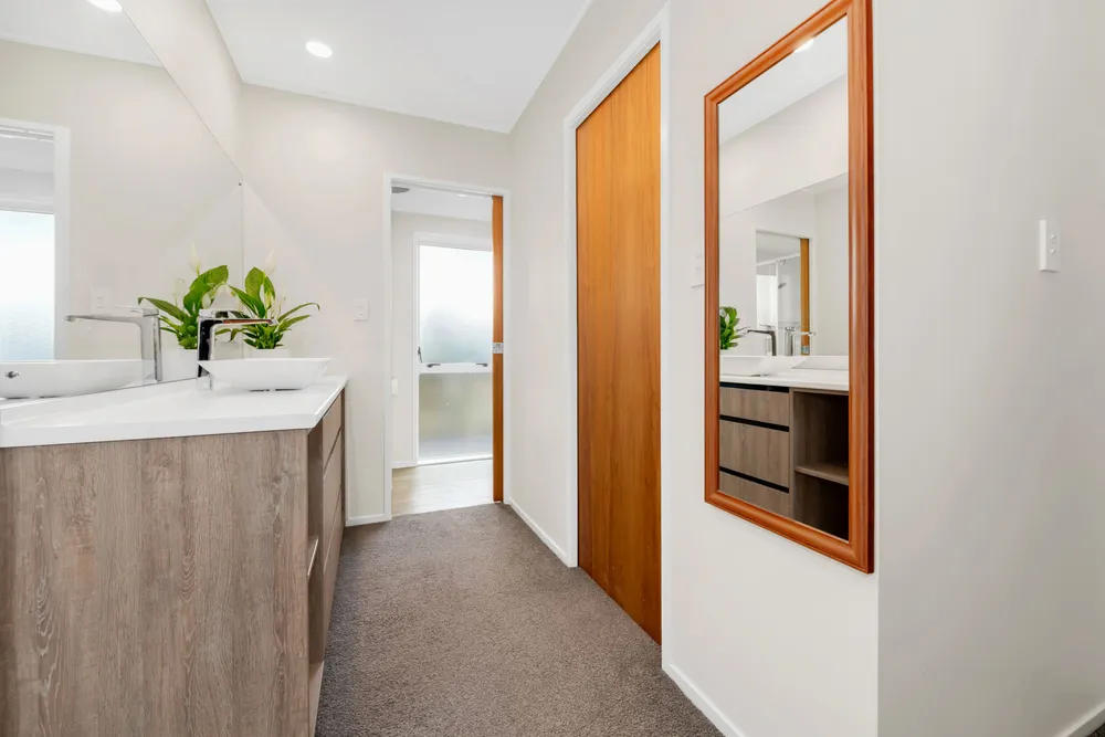 Photos of 12 Woodgers Way