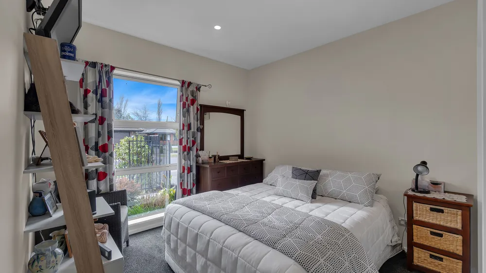 Photos of 7 Redfern Street